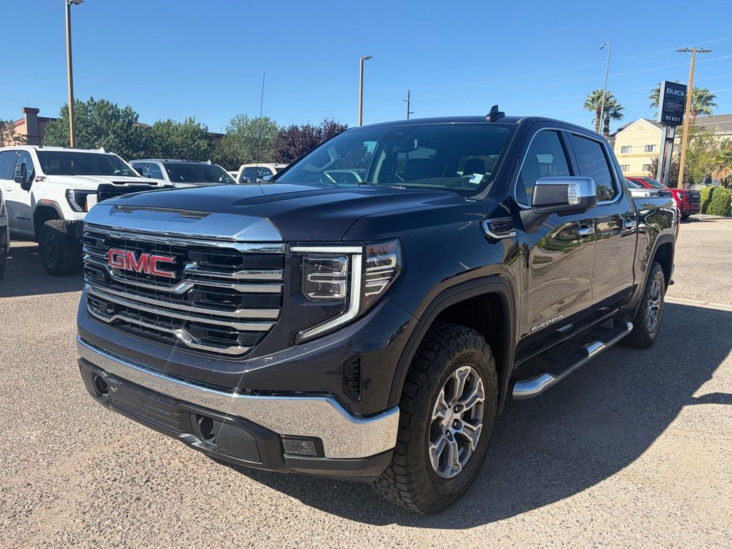 2023 GMC Sierra 1500 SLT Crew Cab 4WD