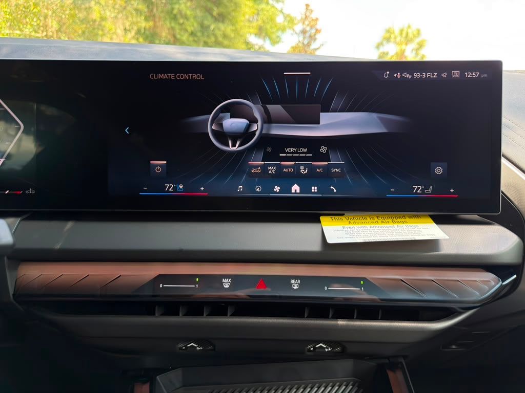 New 2026 White BMW 30 xDrive image 20