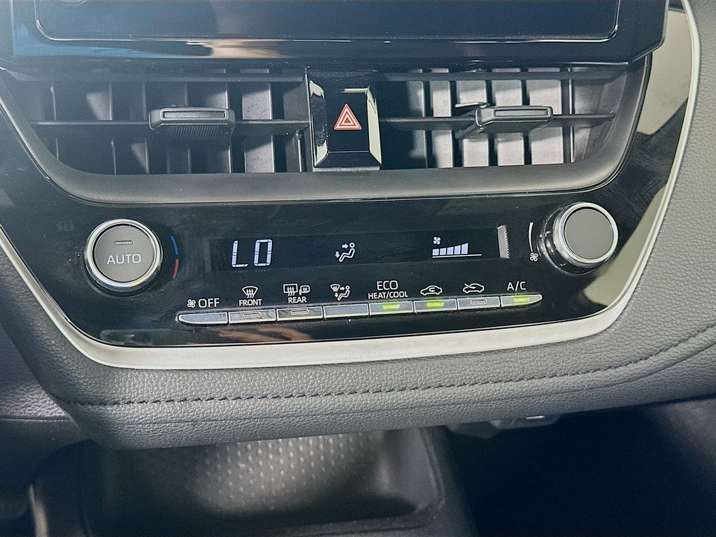 Thumbnail: 2025 Toyota Corolla - 16