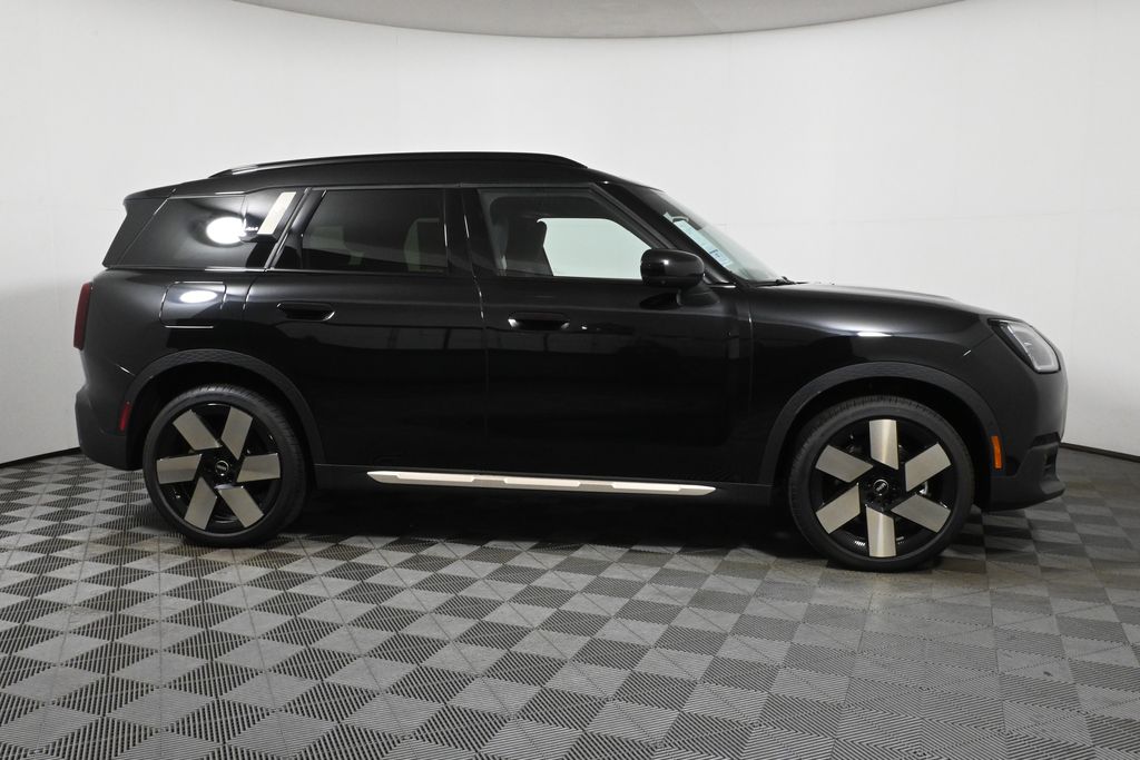 2025 MINI Cooper Countryman Base 8