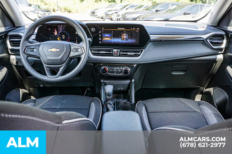 Used 2025 Gray Chevrolet LT image 24