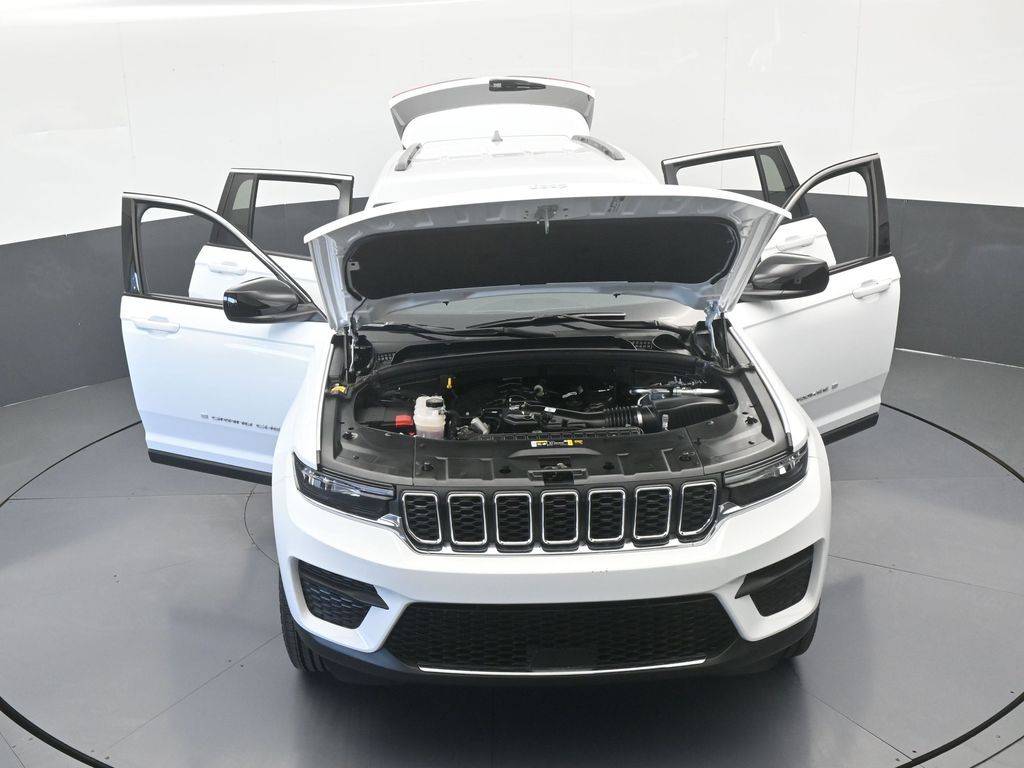 Used 2025 Bright White Clearcoat Jeep Laredo image 43