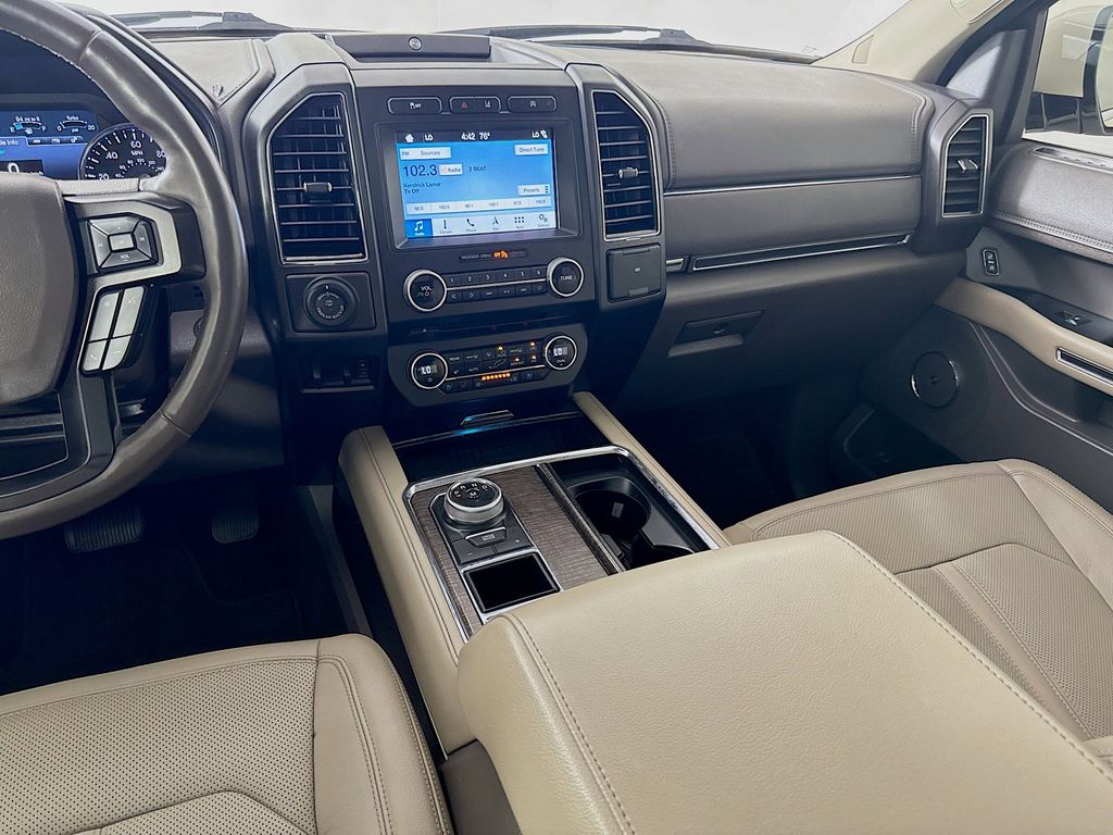 Thumbnail: 2018 Ford Expedition - 23