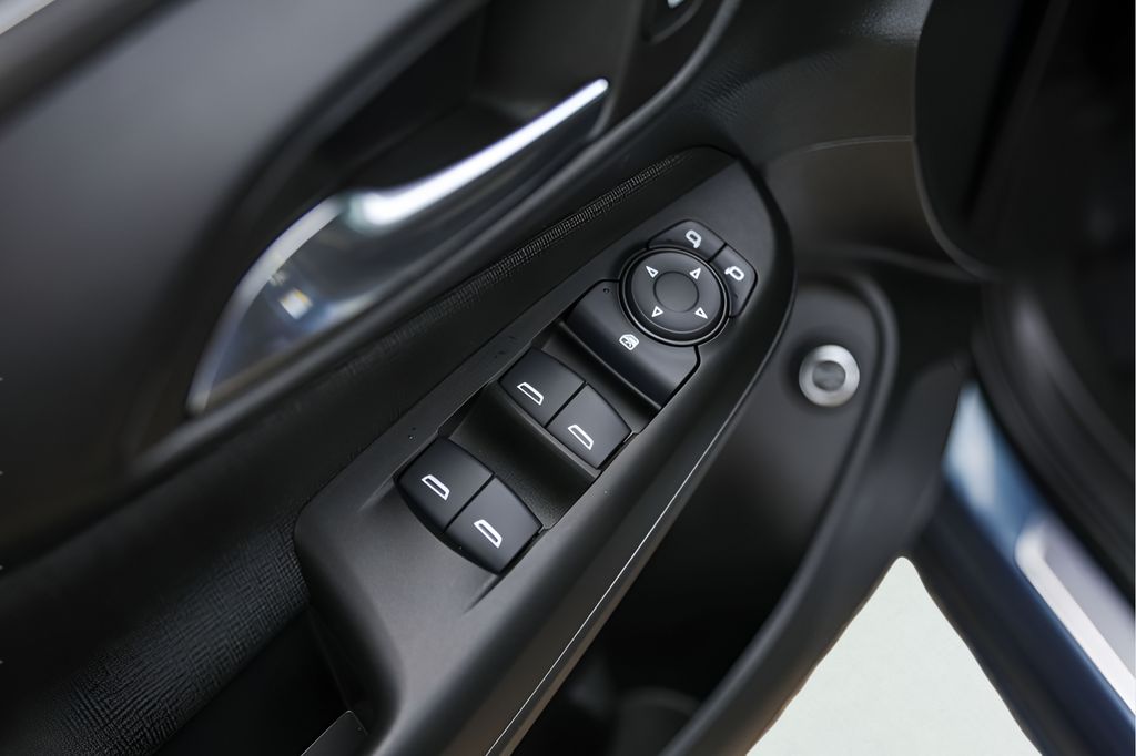 Used Car 2025 Buick Envista  Avenir For Sale Under $35,000 In Austin, Texas