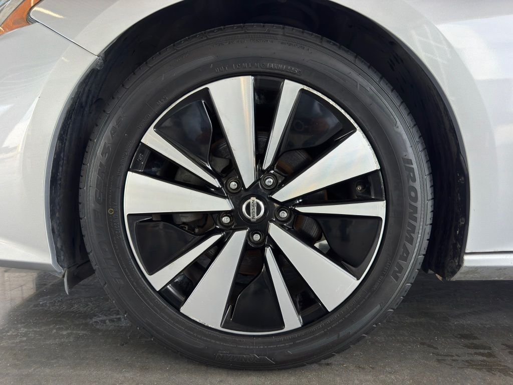 2020 Nissan Altima 2.5 SL Silver at Gullo Toyota