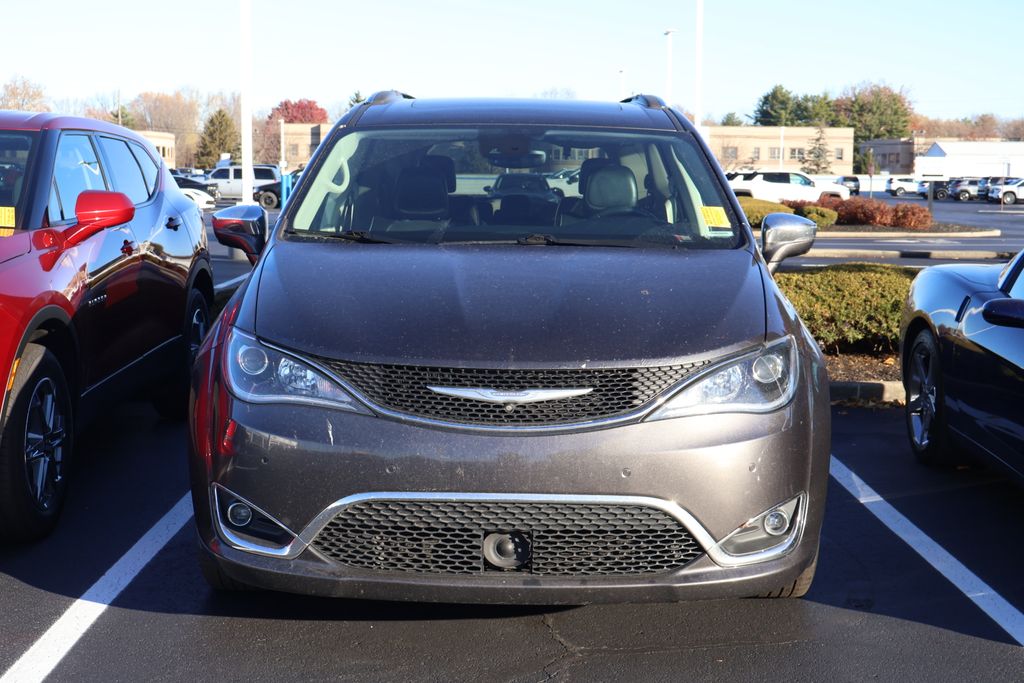 Thumbnail: 2018 Chrysler Pacifica - 2