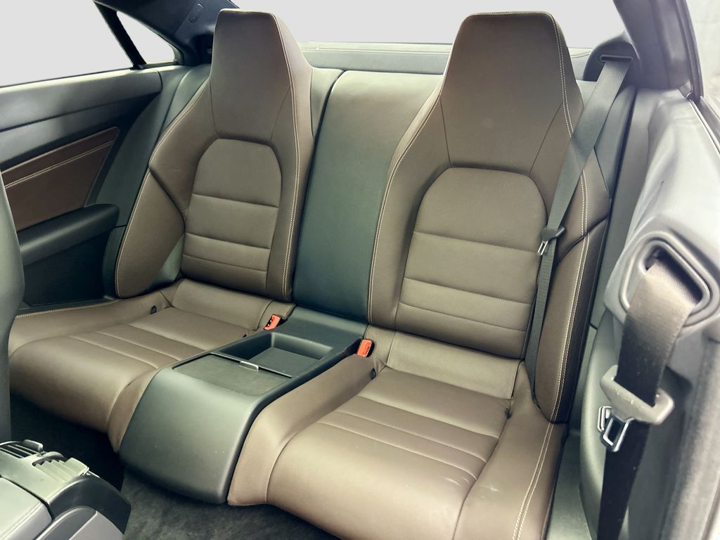 Thumbnail: 2017 Mercedes-Benz E-Class - 20