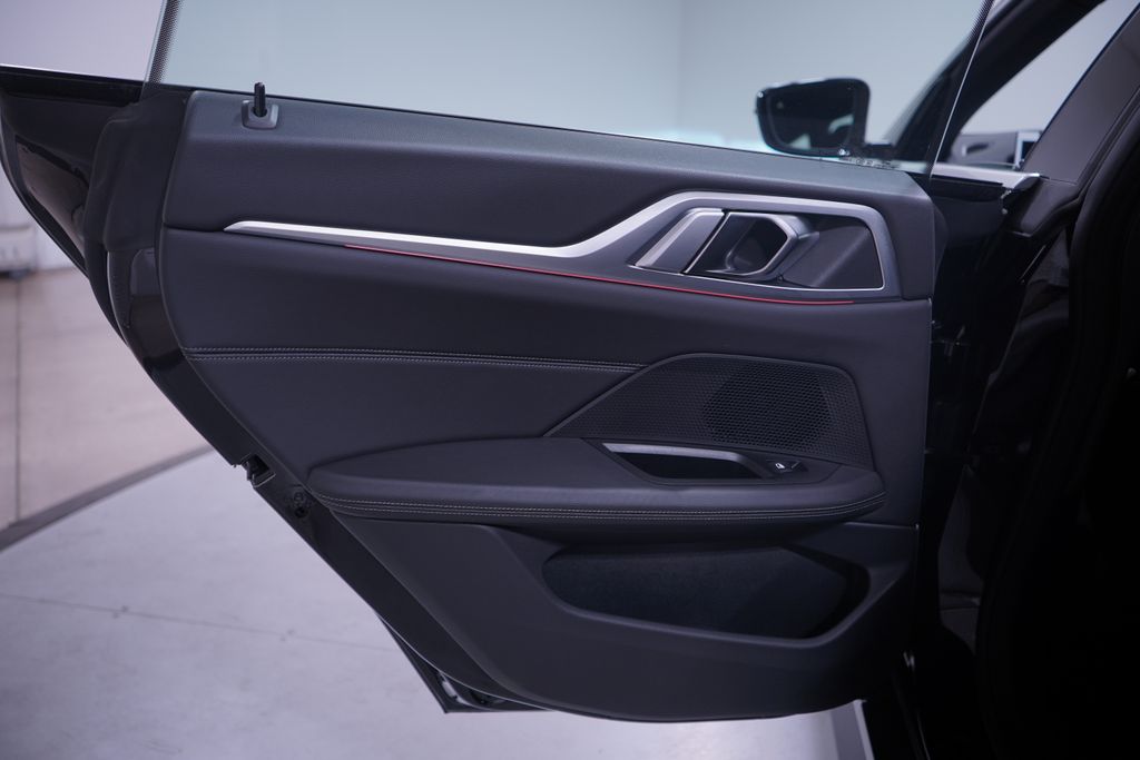 Thumbnail: 2025 BMW i4 - 15