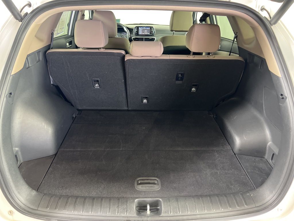 Used 2020 White Hyundai Sport image 28