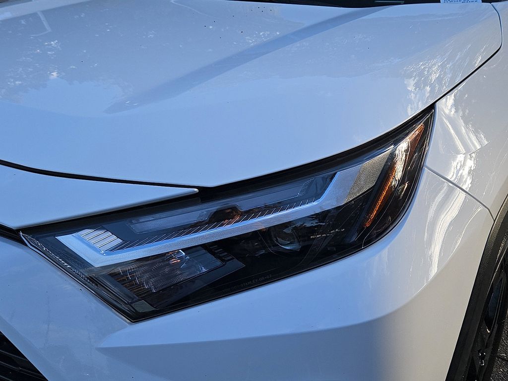 Thumbnail: 2023 Toyota RAV4 - 10