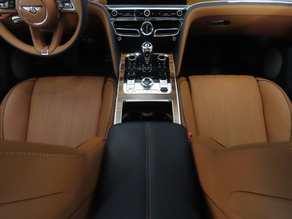 Thumbnail: 2021 Bentley Flying Spur - 17