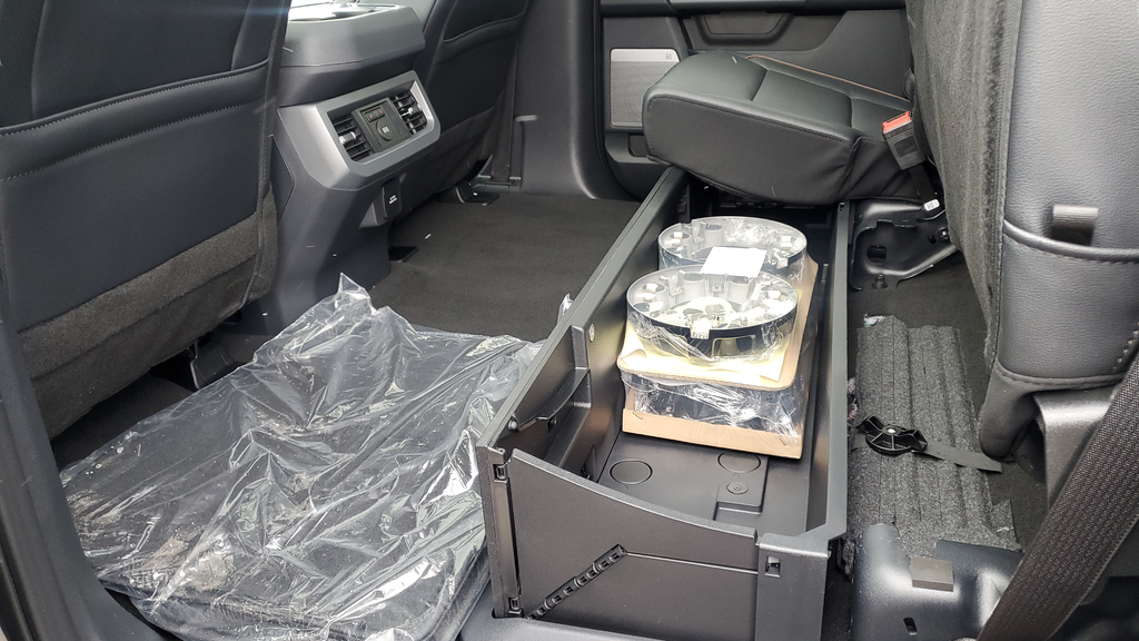 New 2026 Gray Ford Lariat image 43