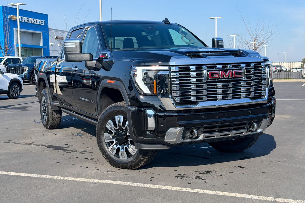 2026 GMC Sierra 2500HD Denali Crew Cab 4WD