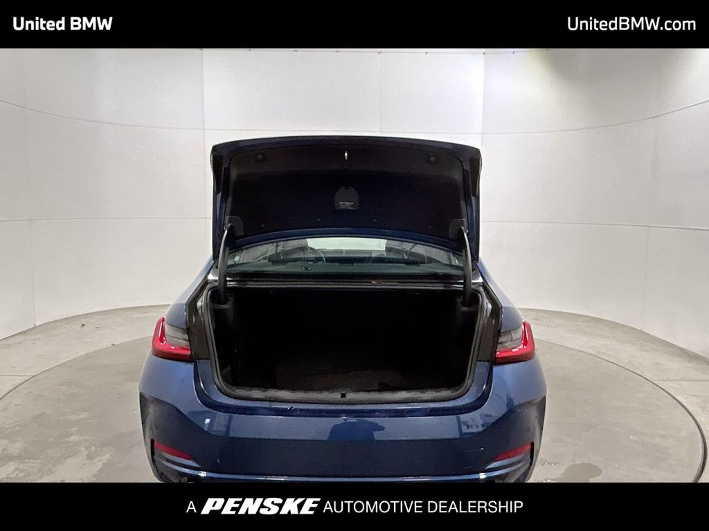 Thumbnail: 2024 BMW 3 Series - 21