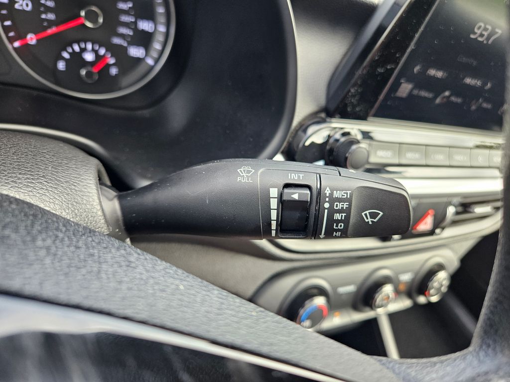Thumbnail: 2023 Kia Forte - 20