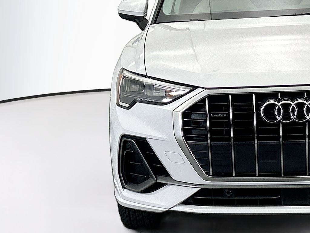 Thumbnail: 2020 Audi Q3 - 12