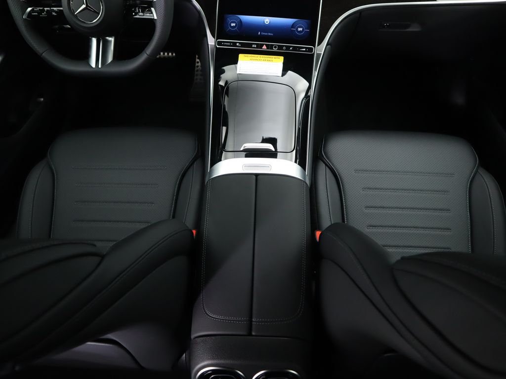 Thumbnail: 2026 Mercedes-Benz GLC - 17