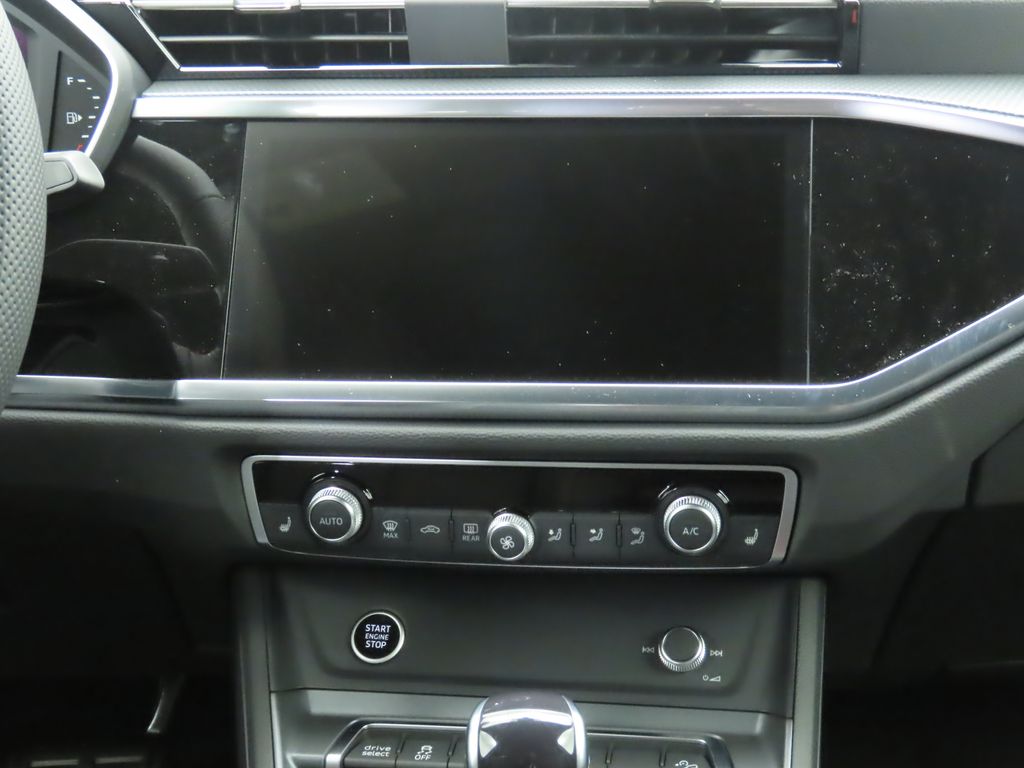 2025 Audi Q3  14