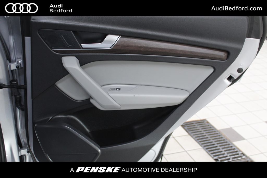 Thumbnail: 2022 Audi Q5 - 31