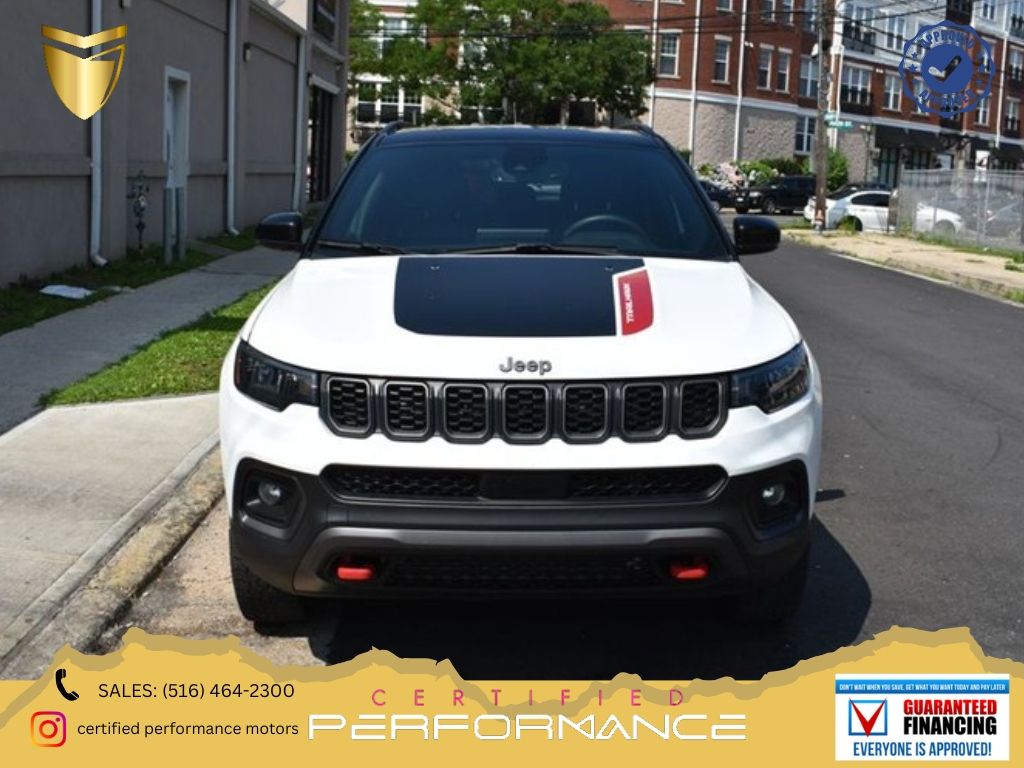 Bright White Clearcoat 2025 Jeep Compass SUV / Crossover Four-Wheel Drive 8-Speed Automatic