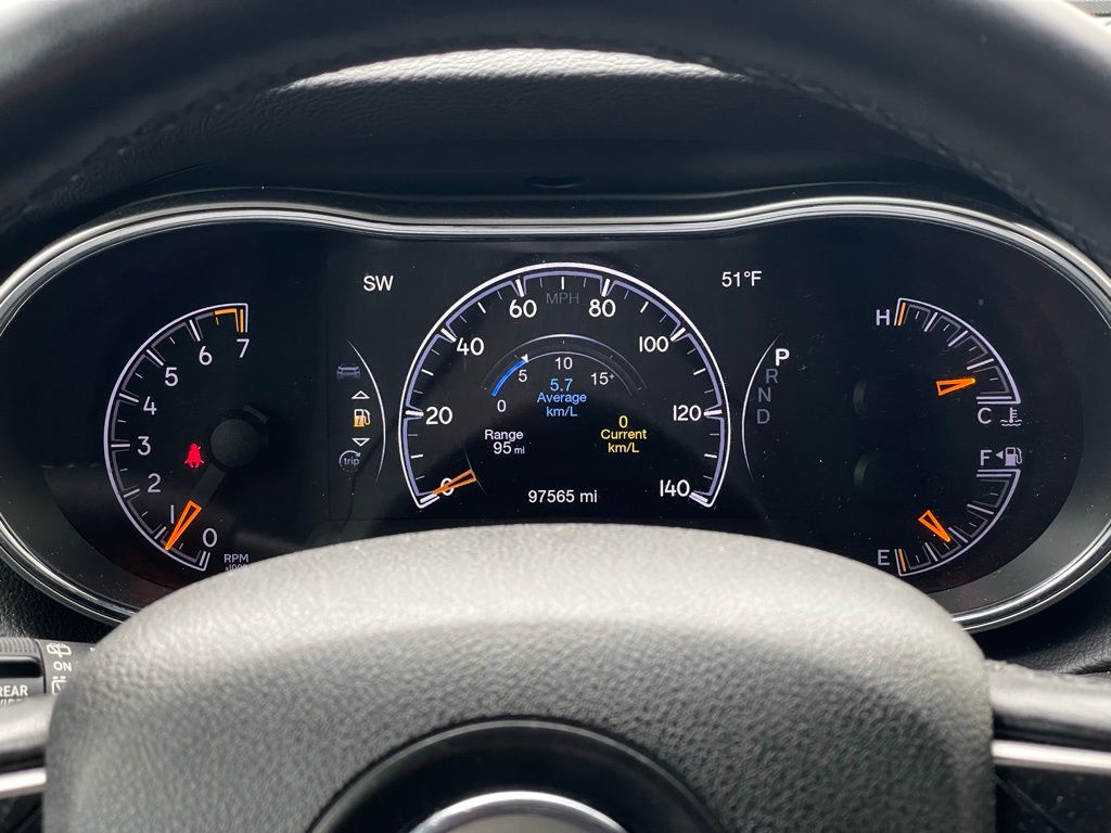 Thumbnail: 2018 Jeep Grand Cherokee - 13