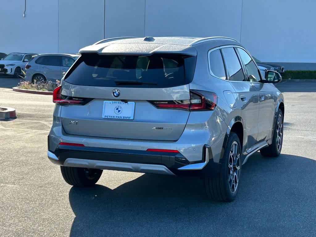 Thumbnail: 2026 BMW X1 - 5