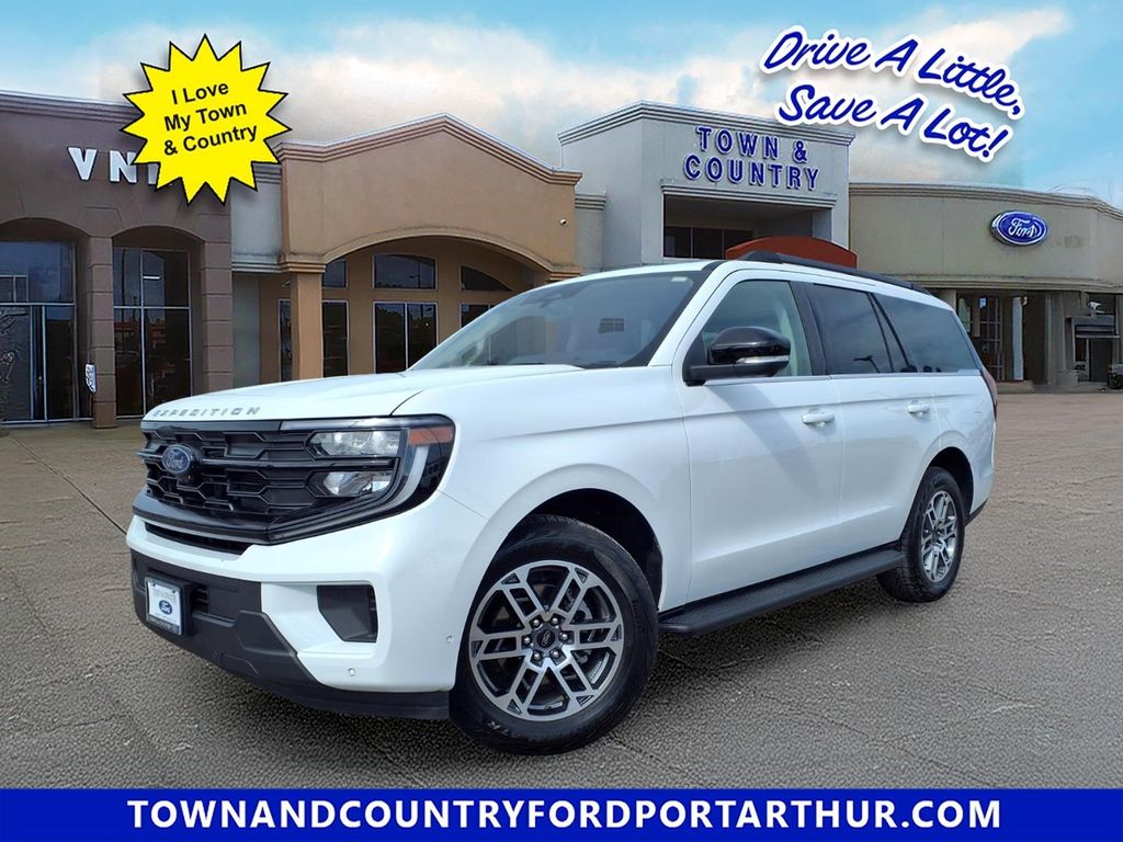 Oxford White 2025 Ford Expedition SUV / Crossover Four-Wheel Drive Automatic
