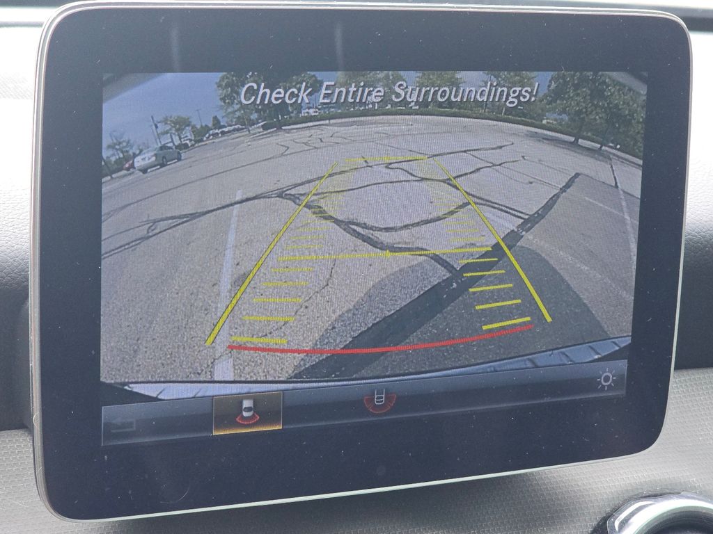 Used 2020  Mercedes-Benz GLA 250 image 27