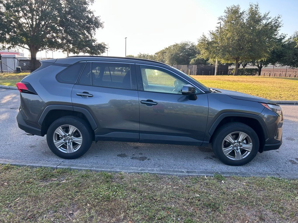 2023 Toyota RAV4 XLE 6