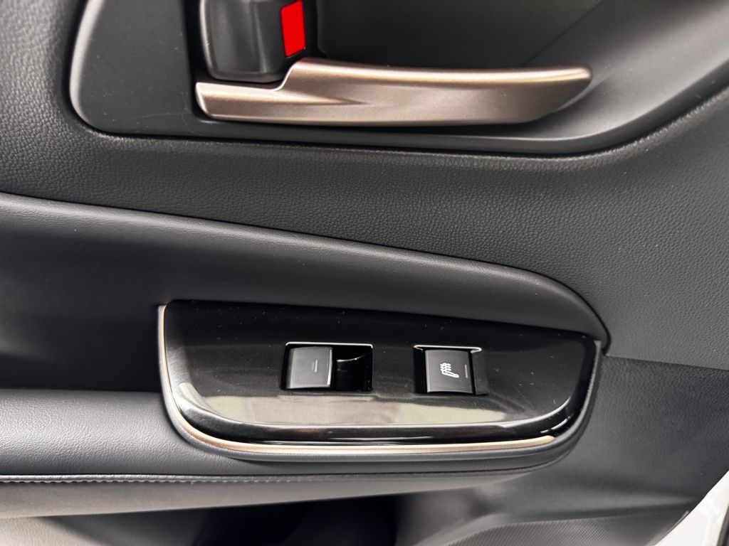 Used 2025 White Toyota XLE image 20