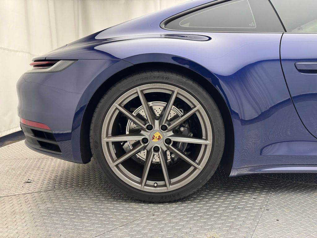 Thumbnail: 2023 Porsche 911 - 13