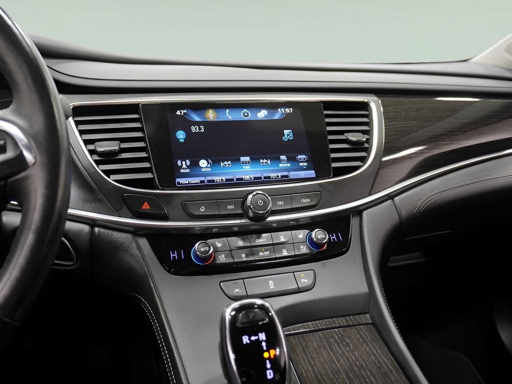 2018 Buick LaCrosse Premium I photo 3