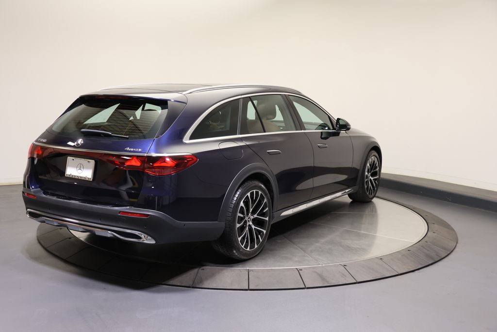 Thumbnail: 2024 Mercedes-Benz E-Class - 5