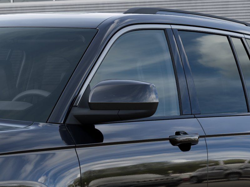 New 2026 Diamond Black Crystal Pearlcoat Jeep Laredo Altitude image 12