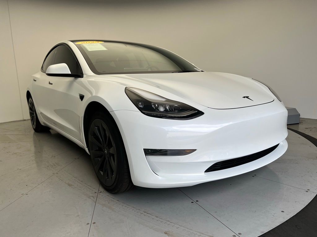 Thumbnail: 2023 Tesla Model 3 - 26