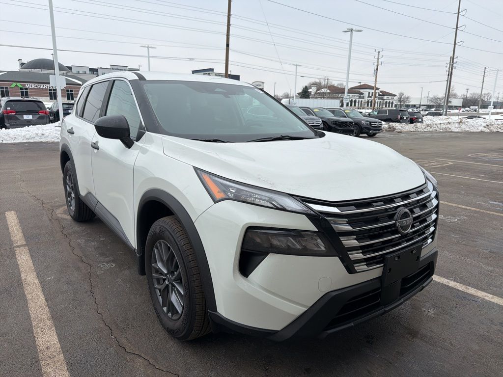 Thumbnail: 2026 Nissan Rogue - 4