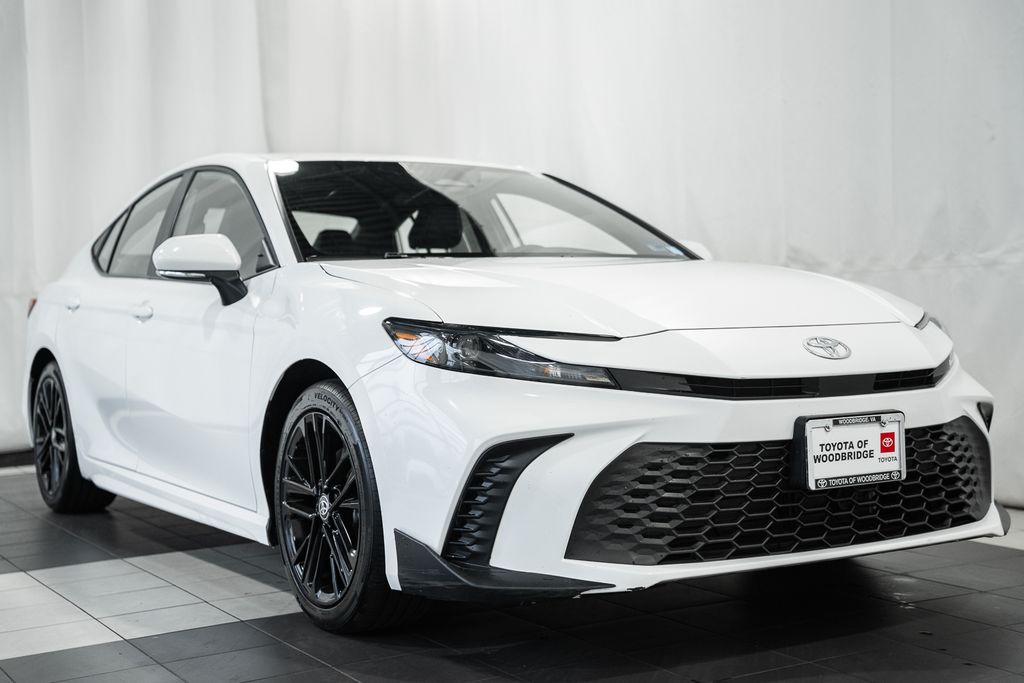 Ice Cap 2025 Toyota Camry SE FWD Sedan Front-Wheel Drive Continuously Variable Transmission