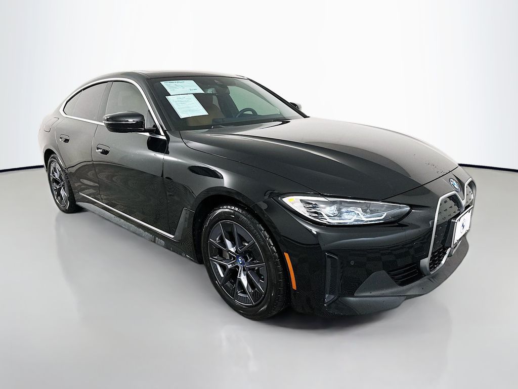 Thumbnail: 2023 BMW i4 - 3