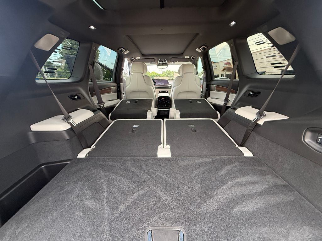 Cadillac VISTIQ