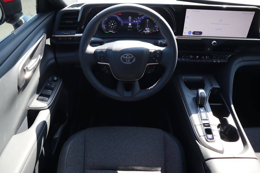 Thumbnail: 2023 Toyota Crown - 10