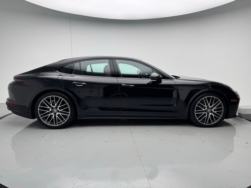 2024 Porsche Panamera  6