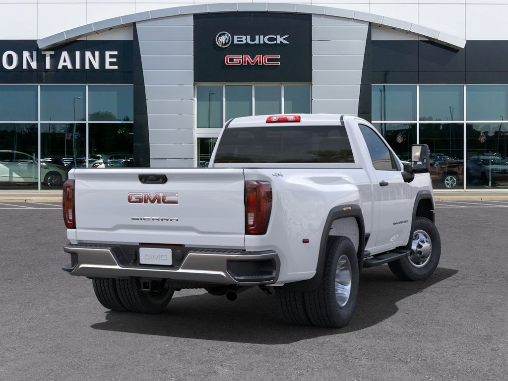 2024 GMC Sierra 3500HD Pro 4