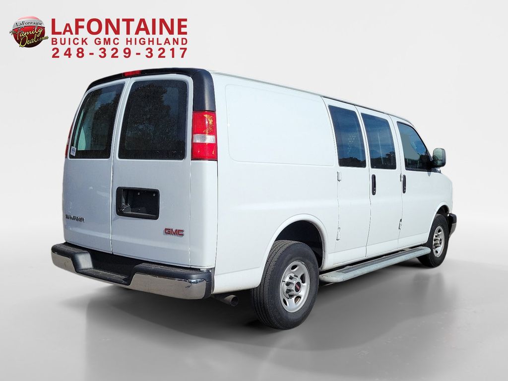 2022 GMC Savana 2500 Work Van 7