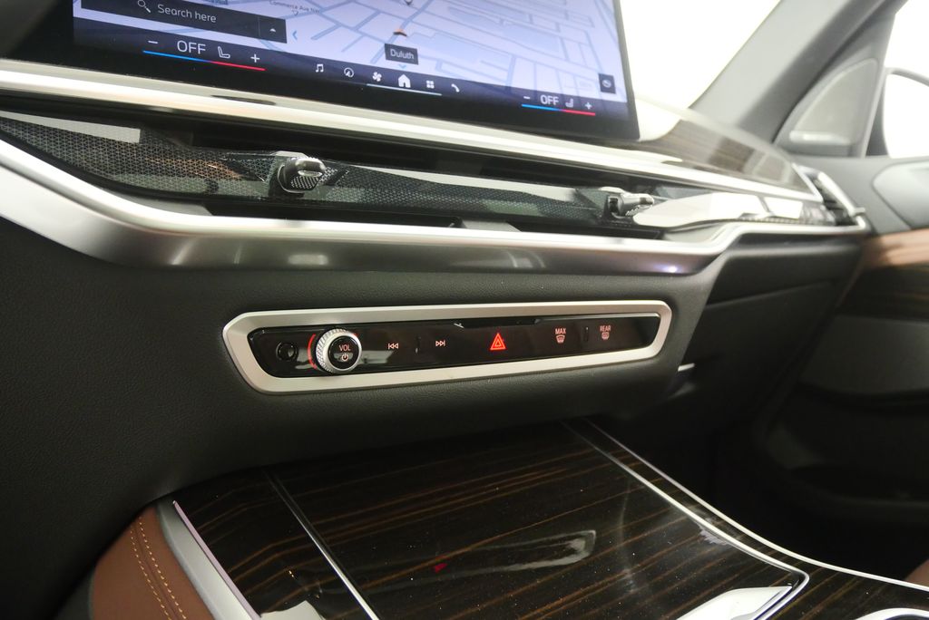 Thumbnail: 2025 BMW X5 - 24