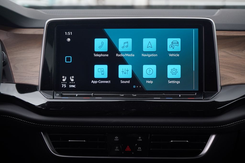 2025 Volkswagen Atlas SE 10
