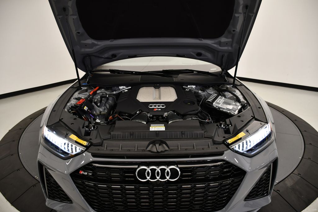 Thumbnail: 2026 Audi RS 7 - 11