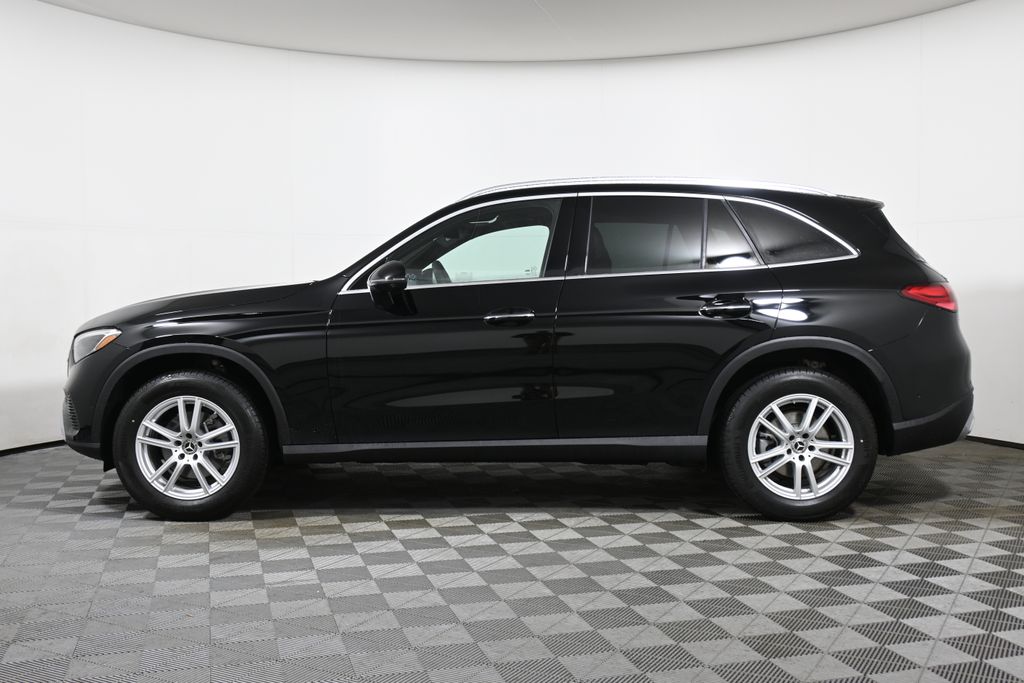 Thumbnail: 2026 Mercedes-Benz GLC - 2