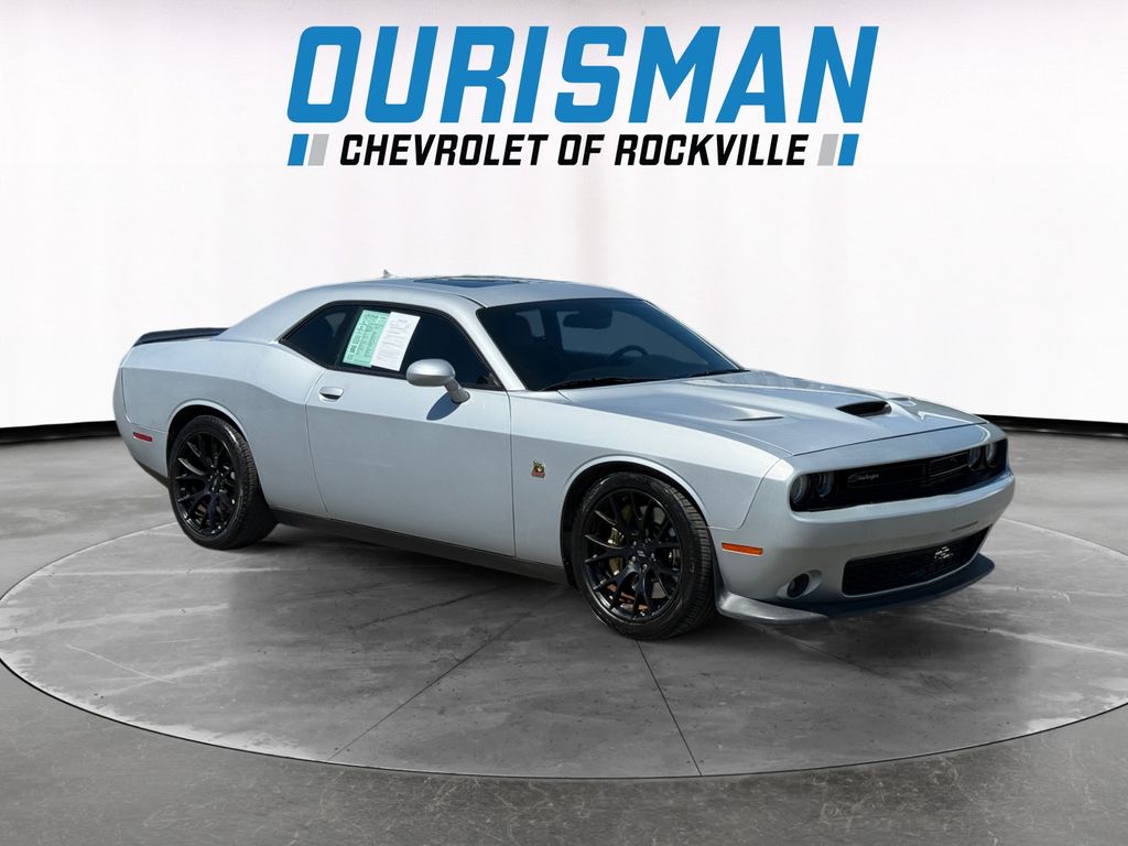 Triple Nickel Clearcoat 2019 Dodge Challenger R/T Scat Pack RWD Coupe Rear-Wheel Drive 8-Speed Automatic