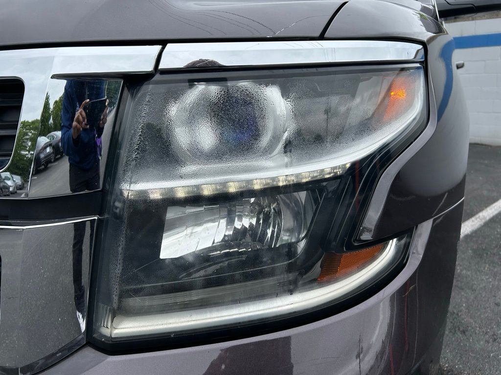 2015 Chevrolet Suburban LS 8