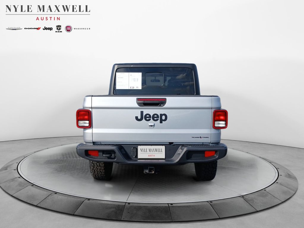 Used Car 2023 Jeep Gladiator  Texas Trail For Sale Under $35,000 In Austin, Texas
